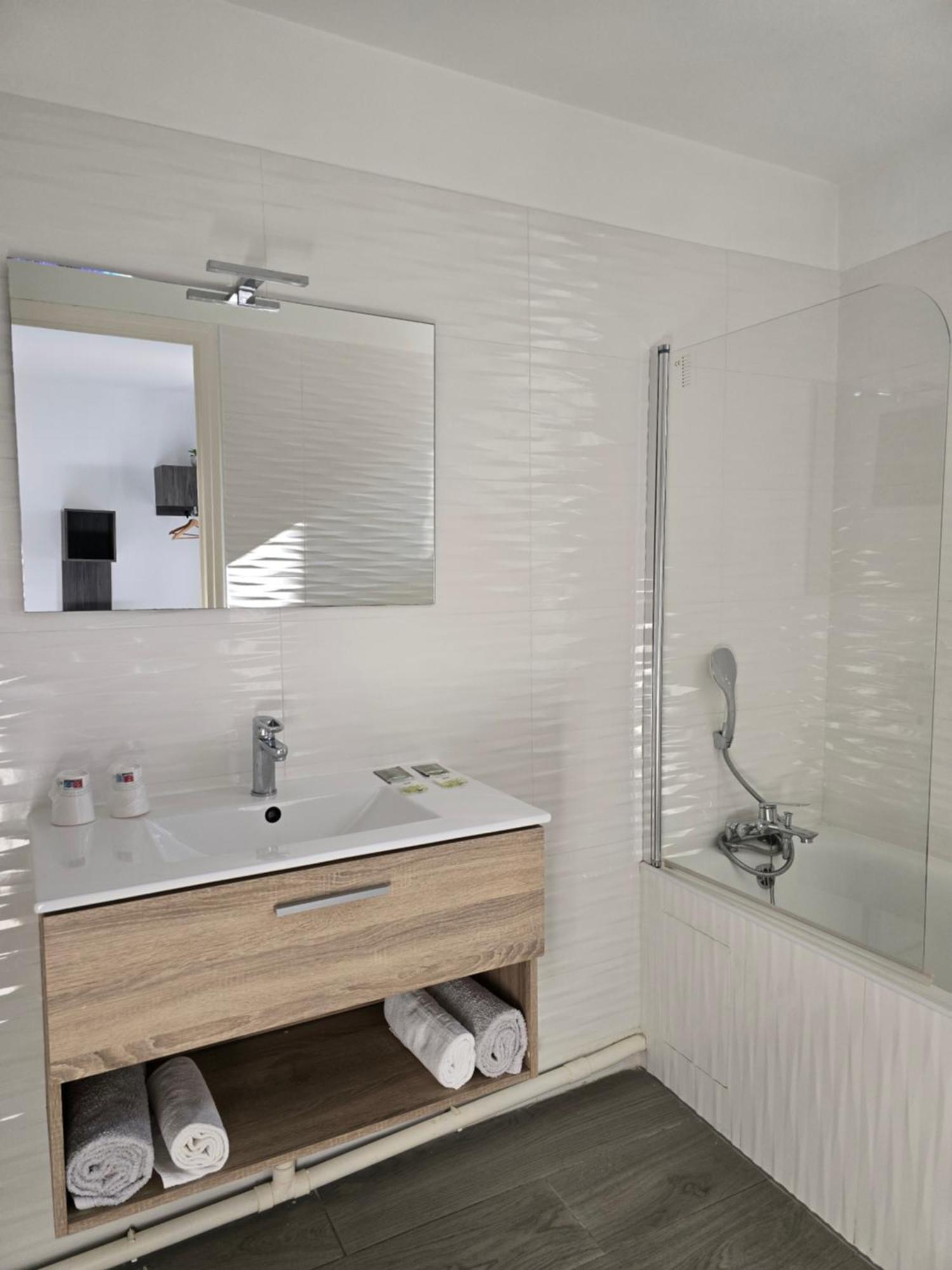 Hotel L'Alsace-Gare Sncf Narbona Zewnętrze zdjęcie