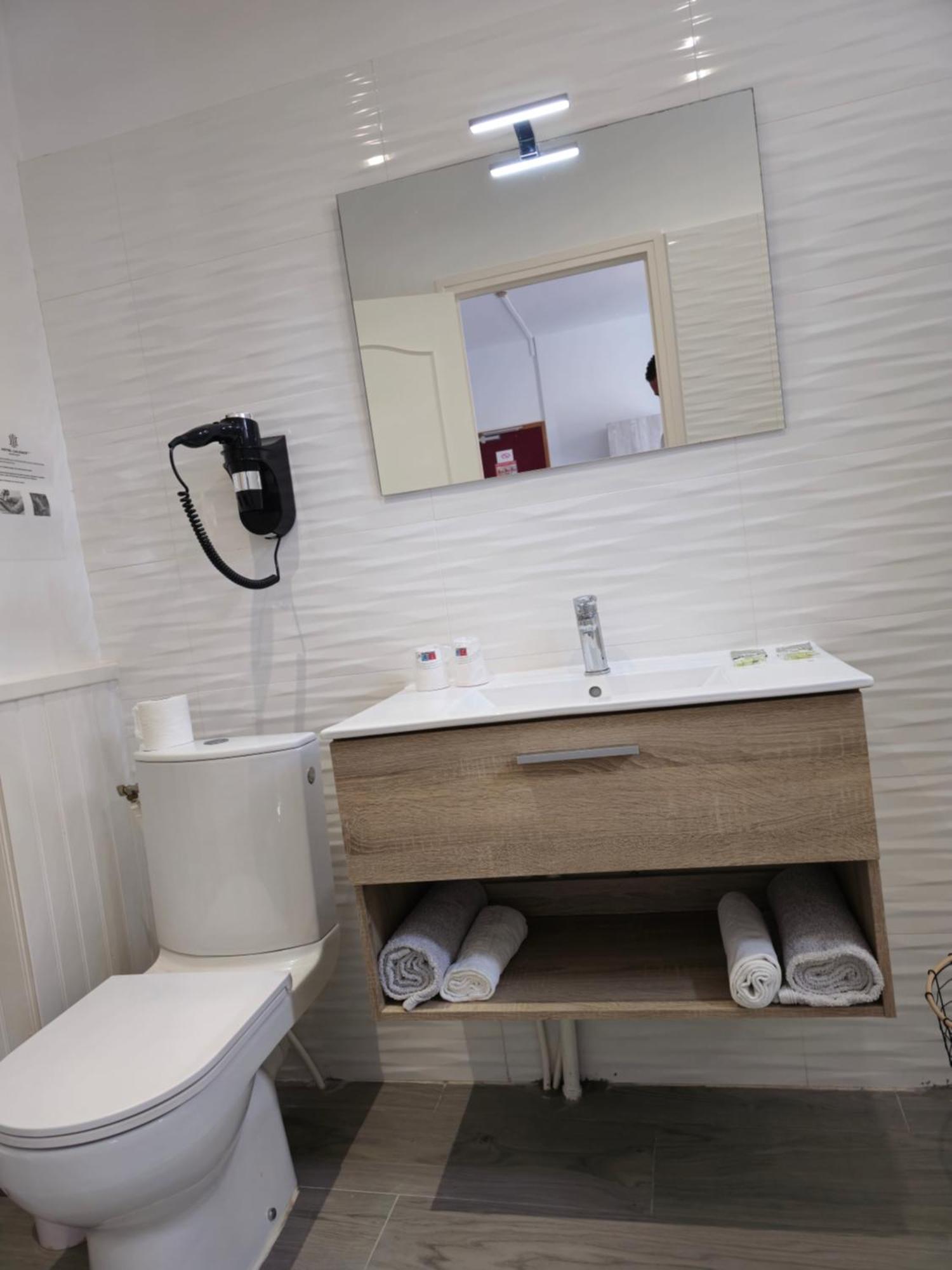 Hotel L'Alsace-Gare Sncf Narbona Zewnętrze zdjęcie