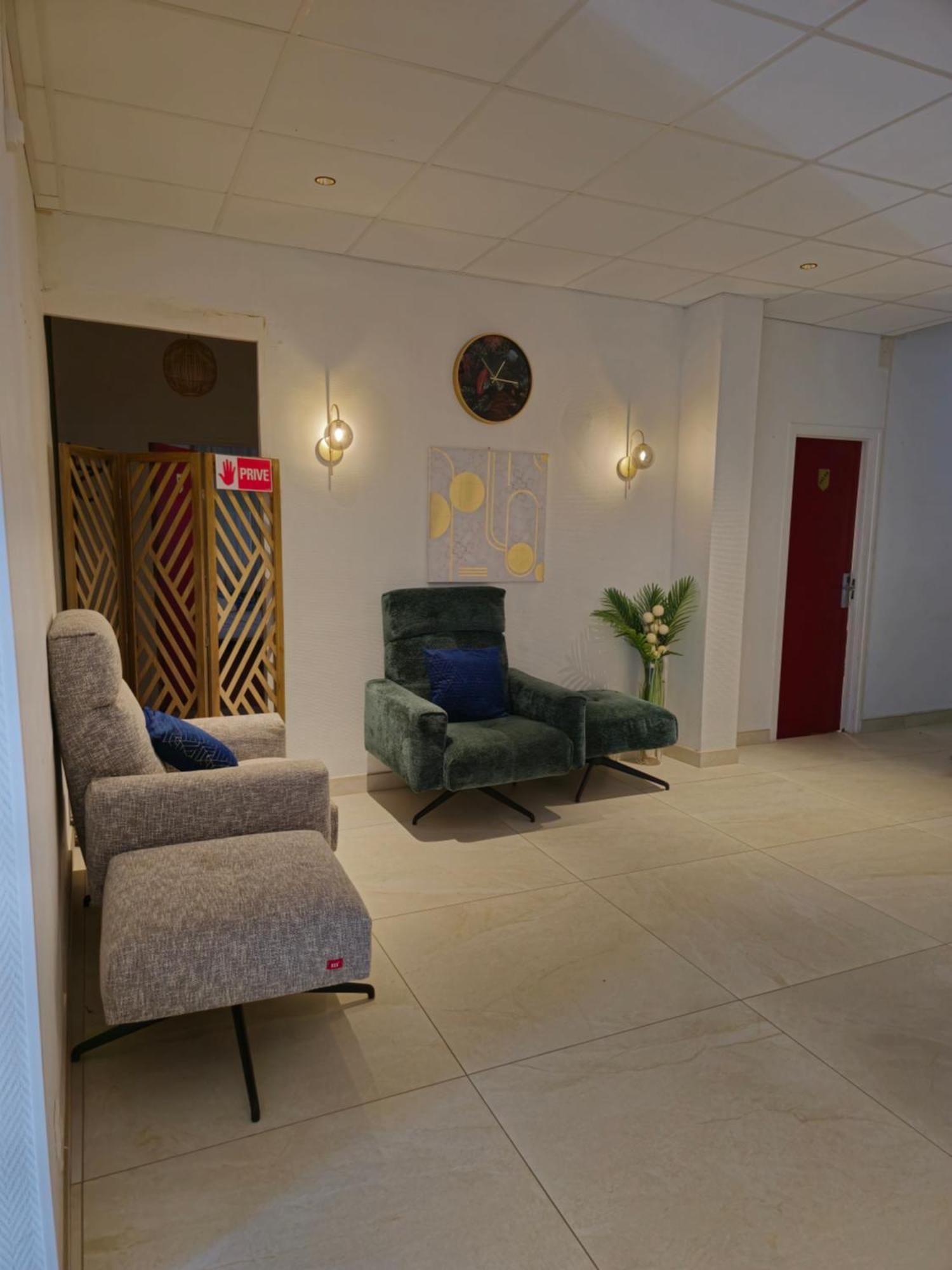 Hotel L'Alsace-Gare Sncf Narbona Zewnętrze zdjęcie